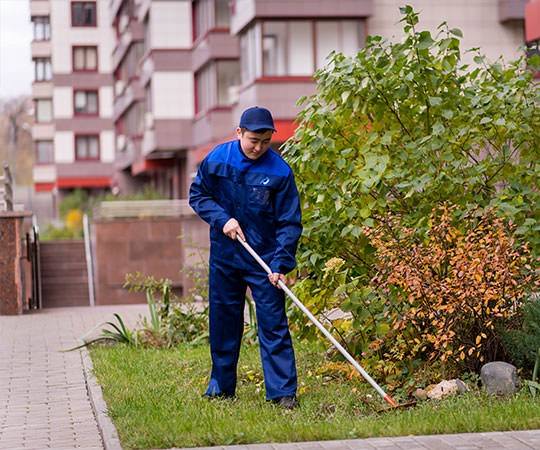 Уборка территории в Старом Осколе и  Белгородской области